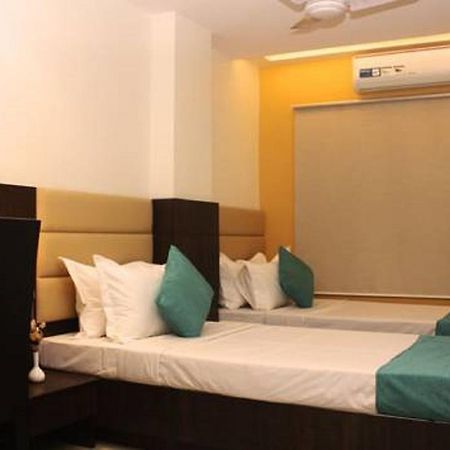 Crest Inn Колката Екстер'єр фото