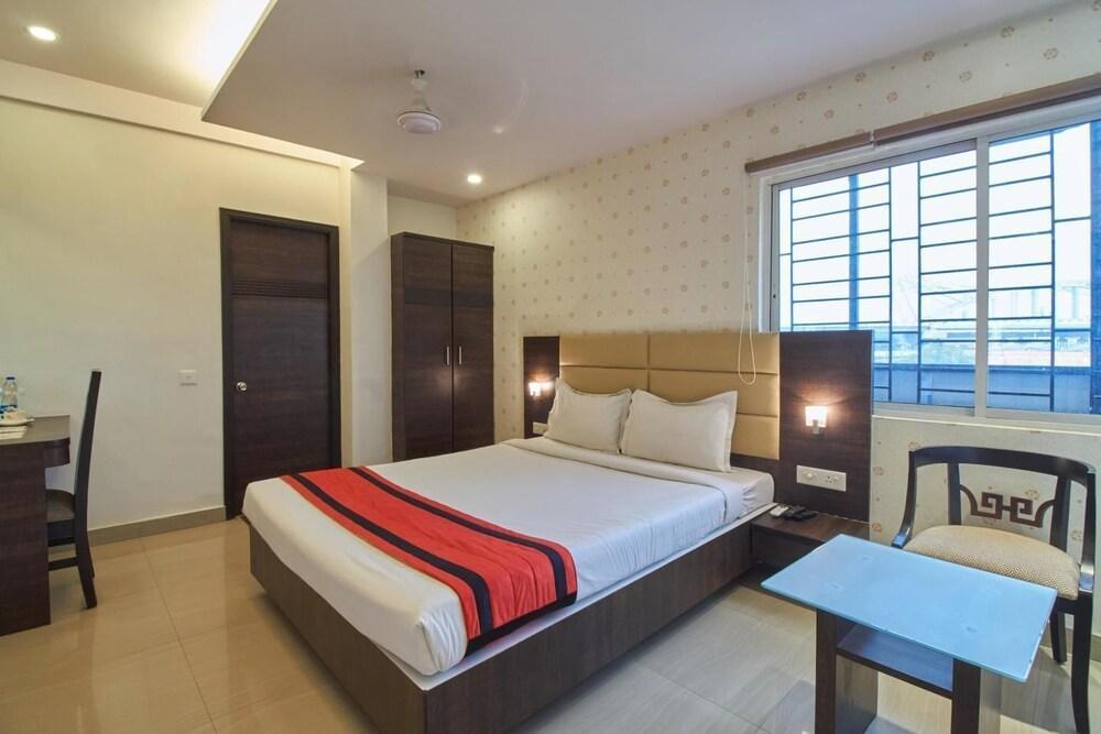 Crest Inn Колката Екстер'єр фото
