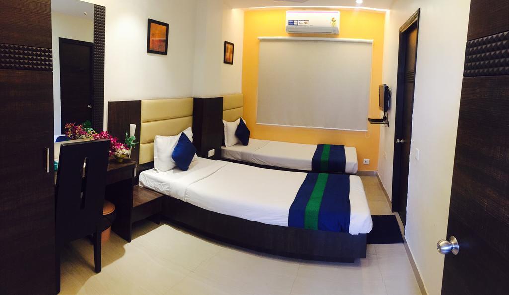 Crest Inn Колката Екстер'єр фото