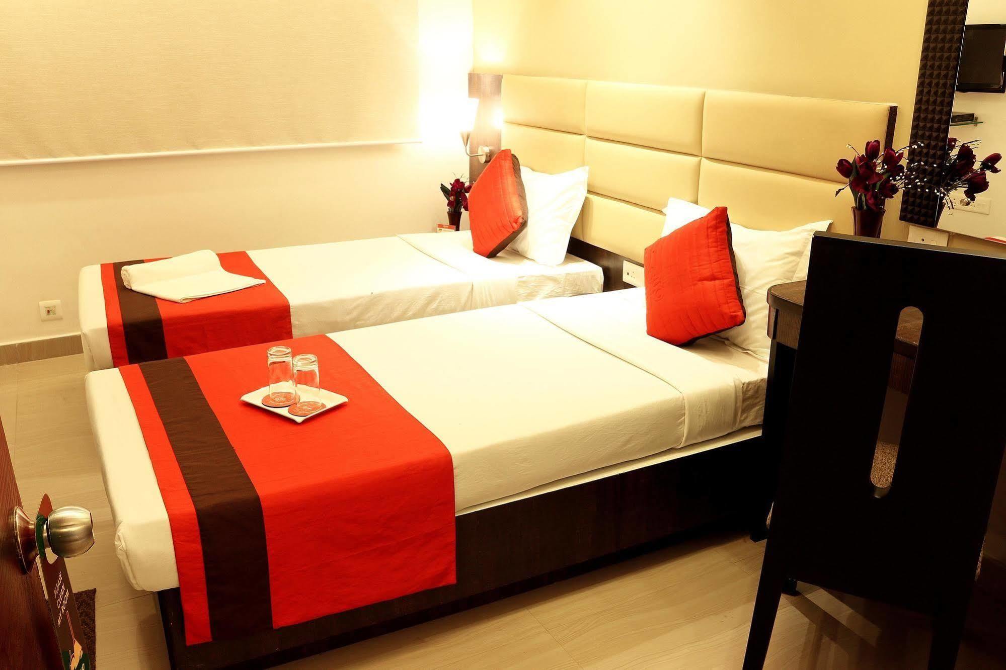 Crest Inn Колката Екстер'єр фото