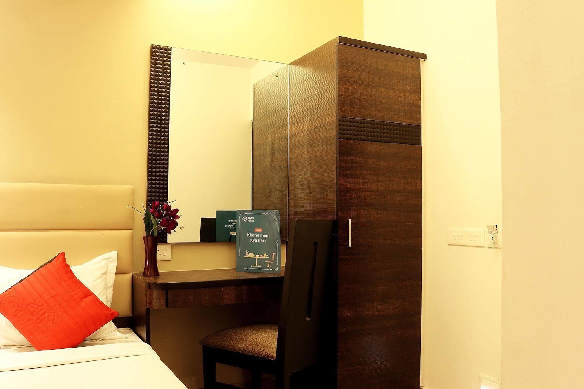 Crest Inn Колката Екстер'єр фото
