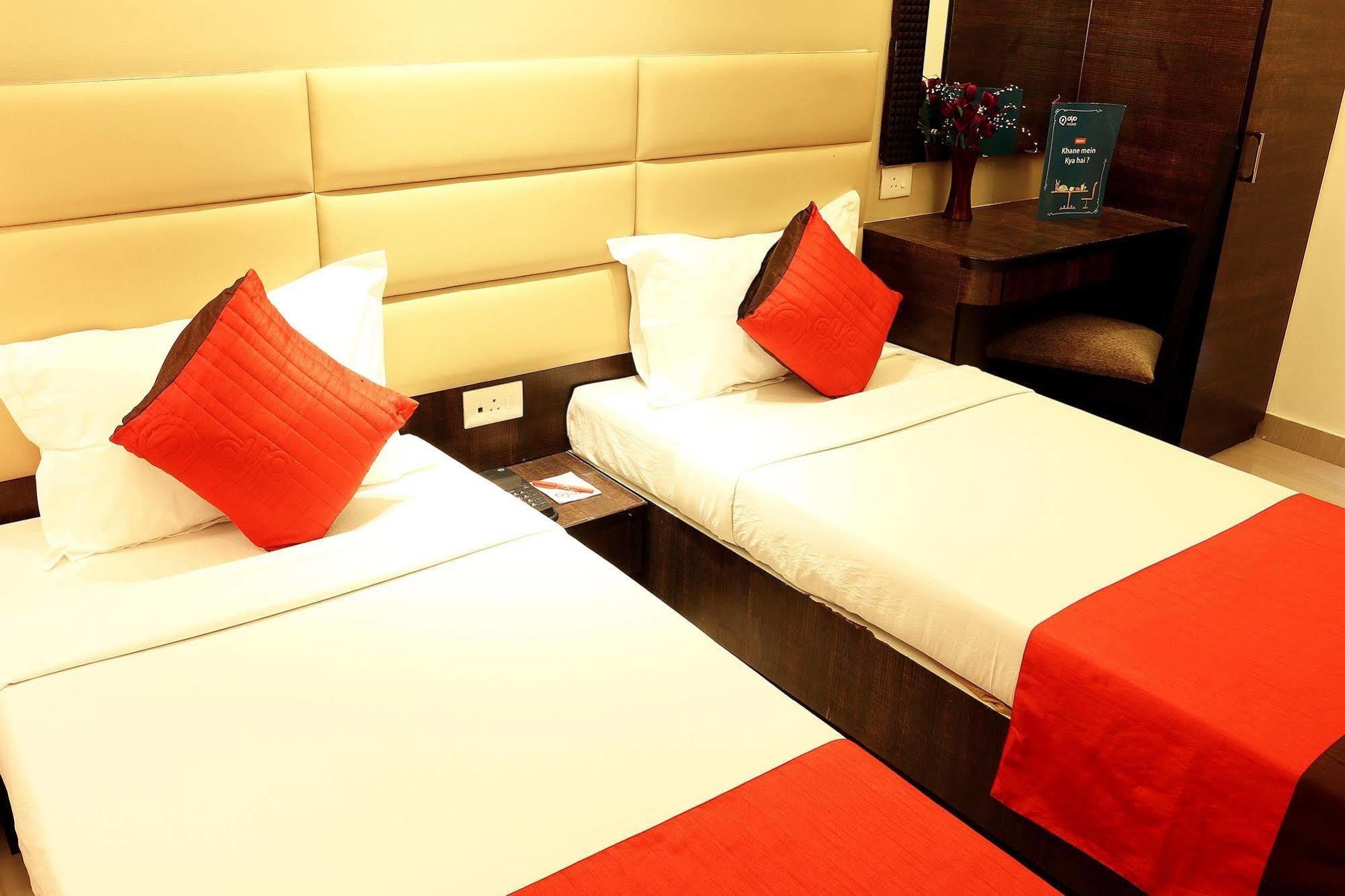 Crest Inn Колката Екстер'єр фото